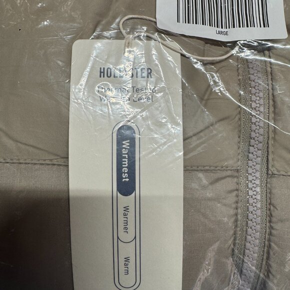 BNWT Hollister Boxy Zip-Up Puffer Jacket, Tan, Large - Picture 5 of 5